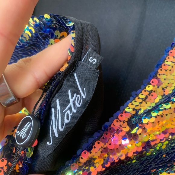 Mini dress - Picture 6 of 9